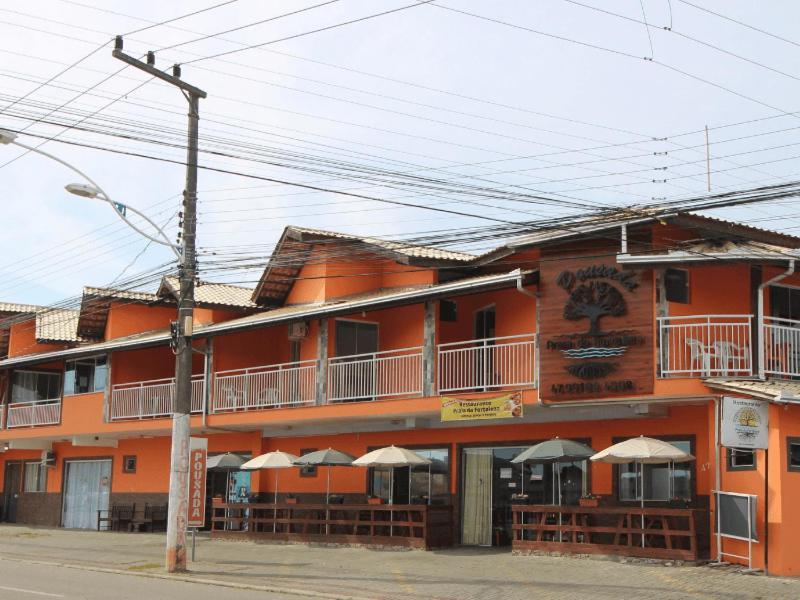 Pousada Praia Da Fortaleza 450 Metros Do Parque Beto Carrero Com Cafe Da Manha Пеня Екстериор снимка